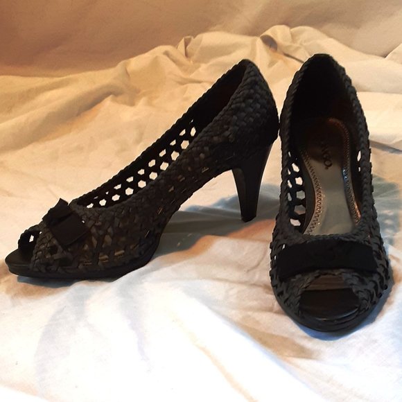 Bongo Vegan Open-Toed Heels NWOT - Picture 3 of 12